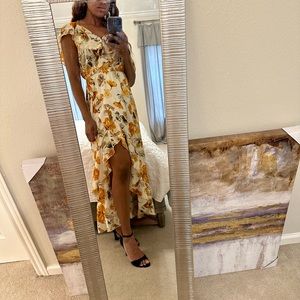 Indulge size large ruffle white dress with orange floral pattern